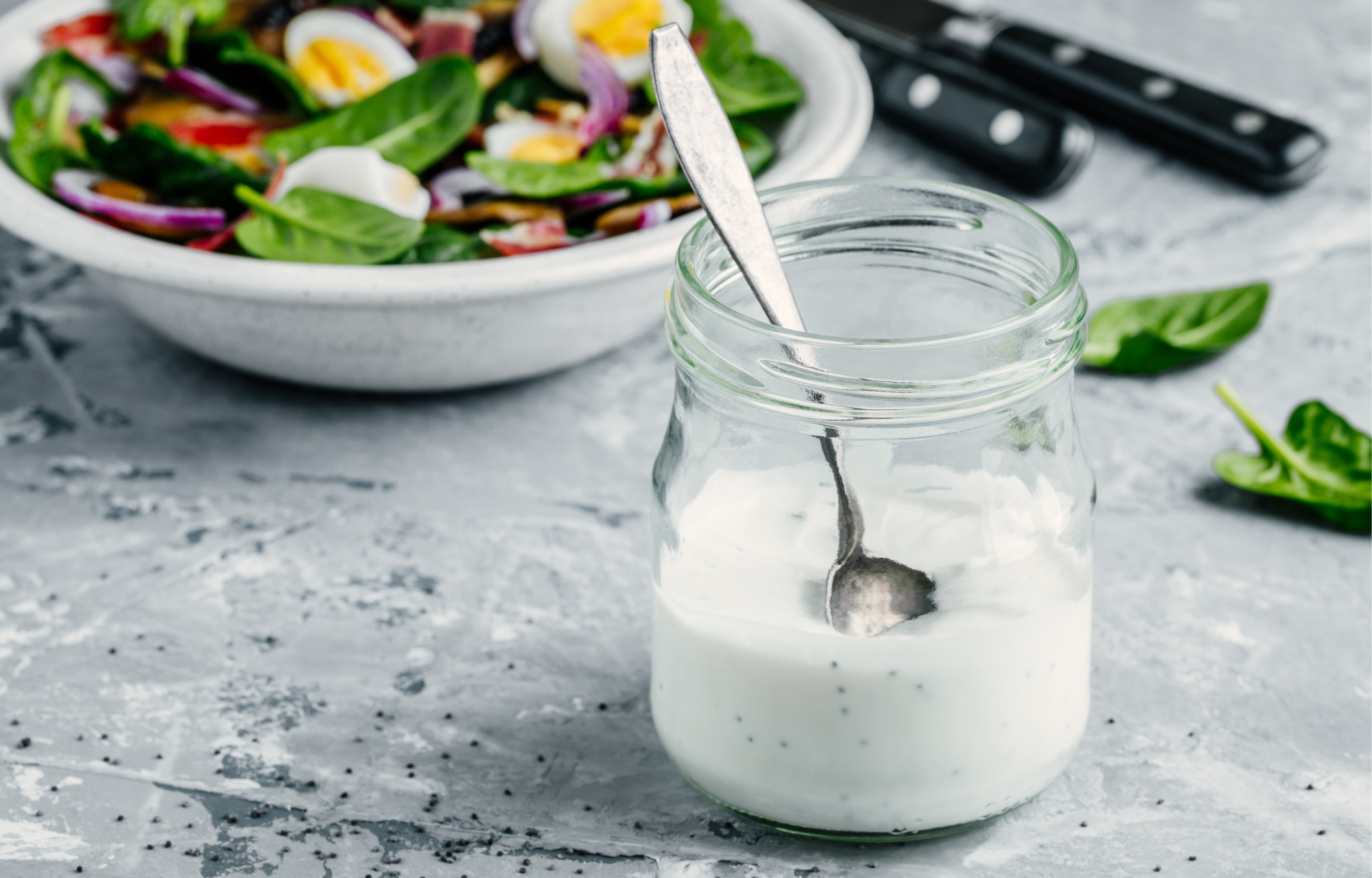 Greek yogurt with spinach: Healthy skin recipe