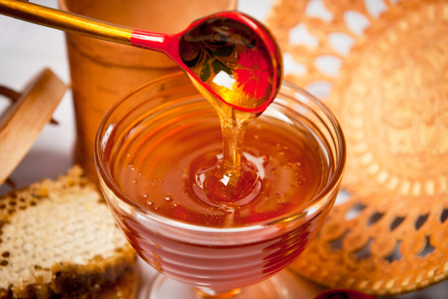 Organic Honey: The Sweet Benefits