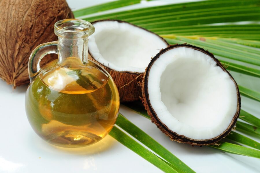 Silhouette and Health: Benefits of Organic Coconut Oil